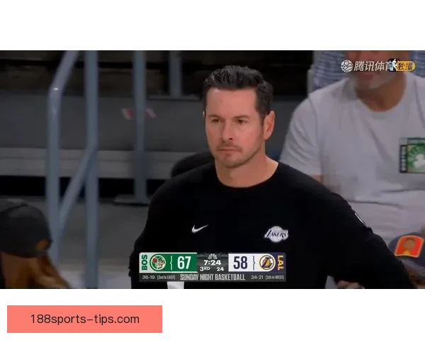 湖人大战篮网争议不断 雷迪克指篮网几乎每回合犯规并被罚27次